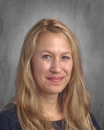 Sandra Helmuth